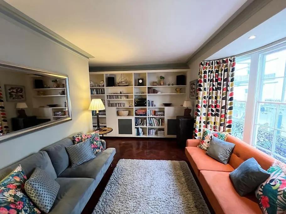 Seaside Garden Flat In Kemp Town Hove
