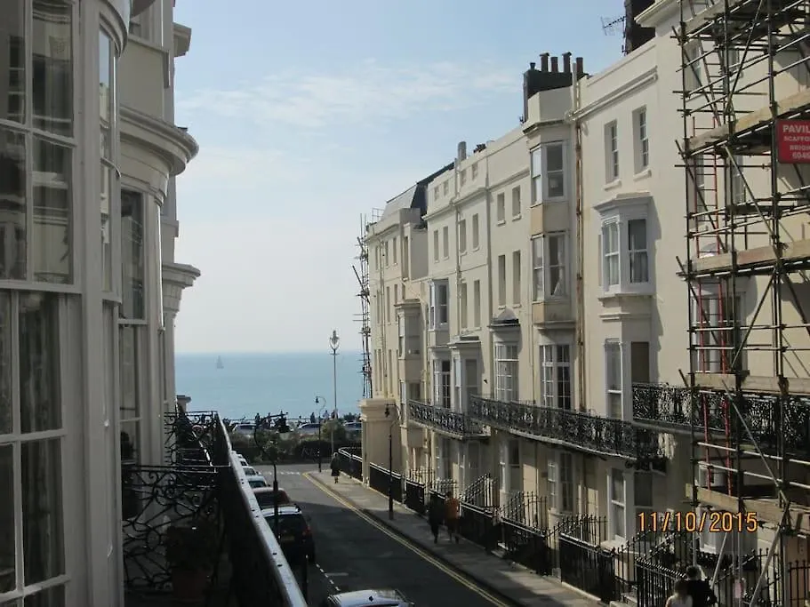 Seaside Garden Flat In Kemp Town Hove Regno Unito