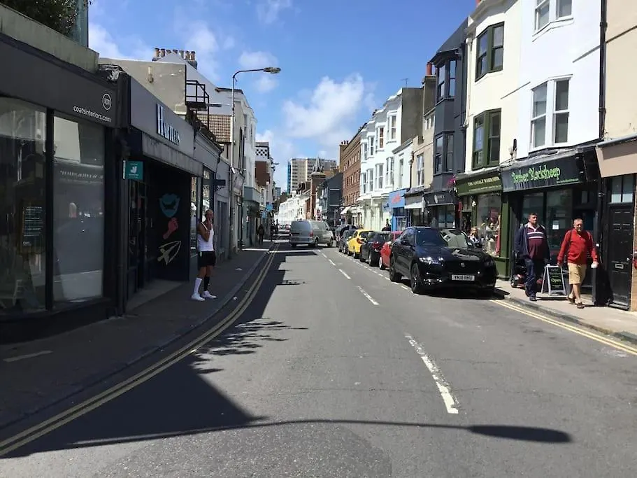 Appartamento Seaside Garden Flat In Kemp Town Hove Regno Unito